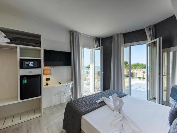 Hotel Sayonara : photo 2 de la chambre chambre double - vue sur mer