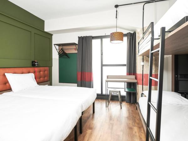 Generator Madrid : photo 2 de la chambre chambre familiale (4 personnes)