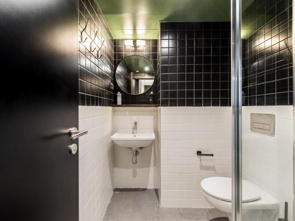 Generator Madrid : photo 9 de la chambre chambre familiale (4 personnes)