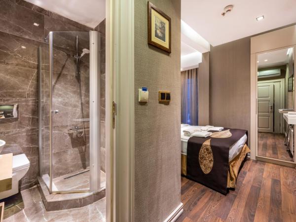 Golden Gate Hotel Topkapı : photo 4 de la chambre chambre double Économique