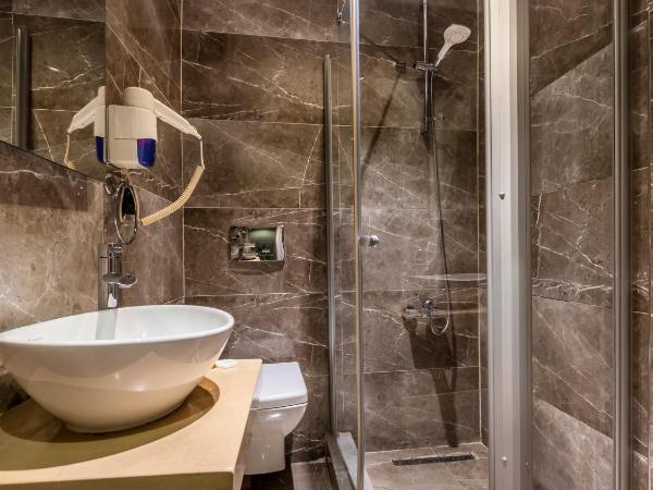 Golden Gate Hotel Topkapı : photo 6 de la chambre chambre double Économique