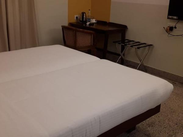 Hanu Reddy Residences - Nawab Habibullah Avenue : photo 7 de la chambre chambre double supérieure