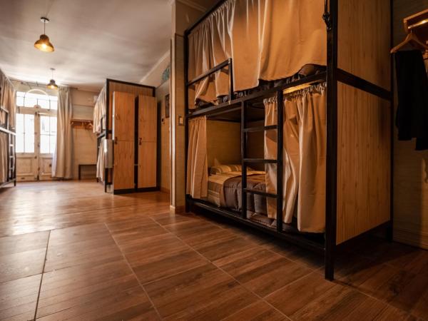 Che Juan Hostel BA : photo 7 de la chambre lit dans dortoir mixte de 12 lits