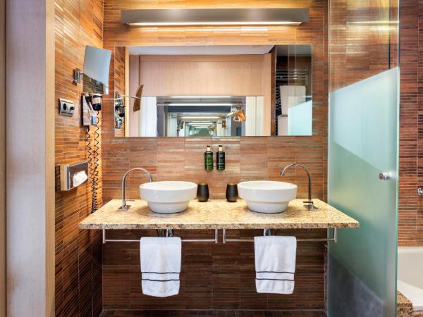 Melia Madrid Princesa : photo 4 de la chambre chambre lits jumeaux