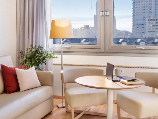 Melia Madrid Princesa : photo 3 de la chambre suite junior