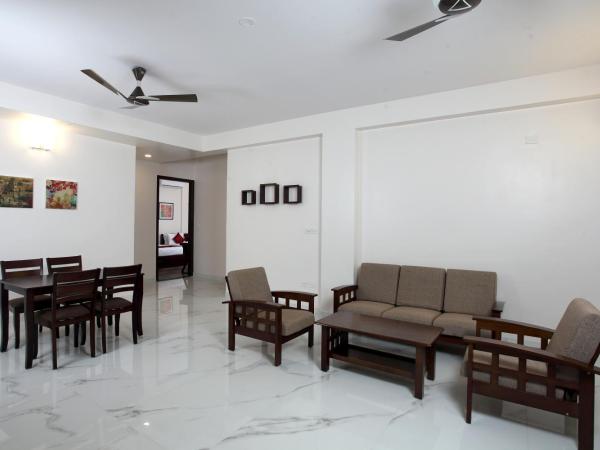 Hotel Crimson Lotus : photo 3 de la chambre chambre familiale