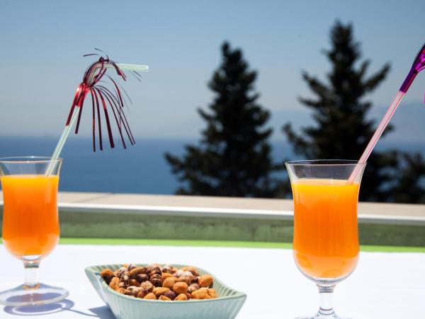 Nasa Flora Hotel : photo 6 de la chambre chambre double avec balcon - vue sur mer