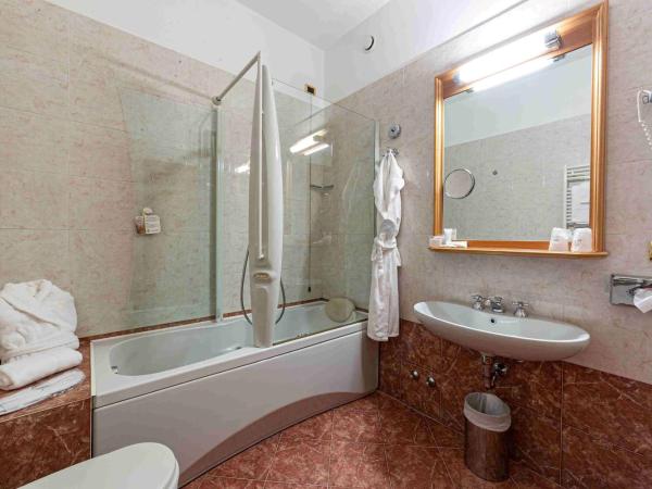 Hotel Cappello D'Oro, BW Signature Collection : photo 6 de la chambre chambre lit queen-size deluxe