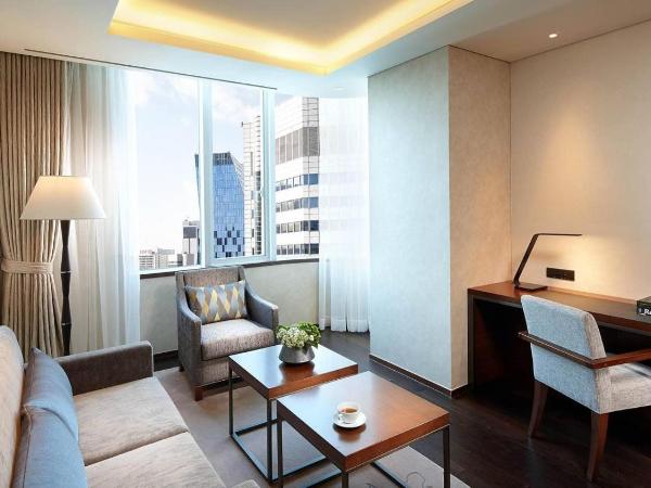 LOTTE City Hotel Myeongdong : photo 2 de la chambre suite supérieure avec chambre double