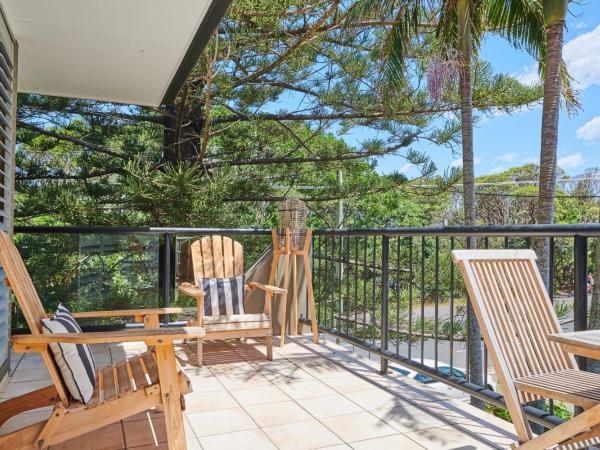 Julians Apartments : photo 1 de la chambre studio avec balcon