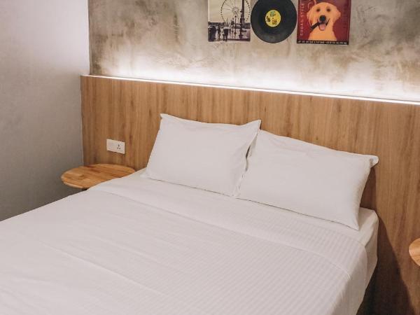 HOTEL CIQ, JALAN TRUS : photo 6 de la chambre chambre double ou lits jumeaux standard