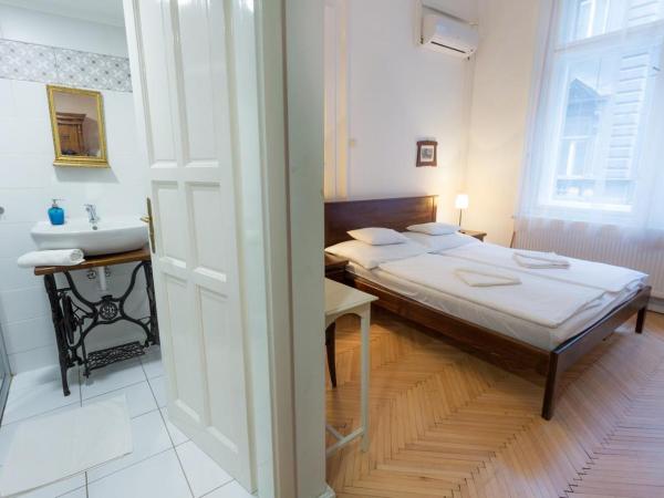 A10 Budapest Center Aparthotel : photo 2 de la chambre chambre standard lit queen-size