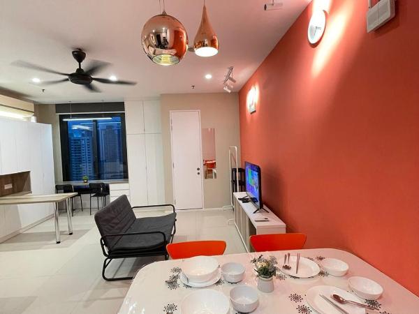 ARCORIS, MONT KIARA by MK HOME : photo 1 de la chambre studio lit queen-size de luxe