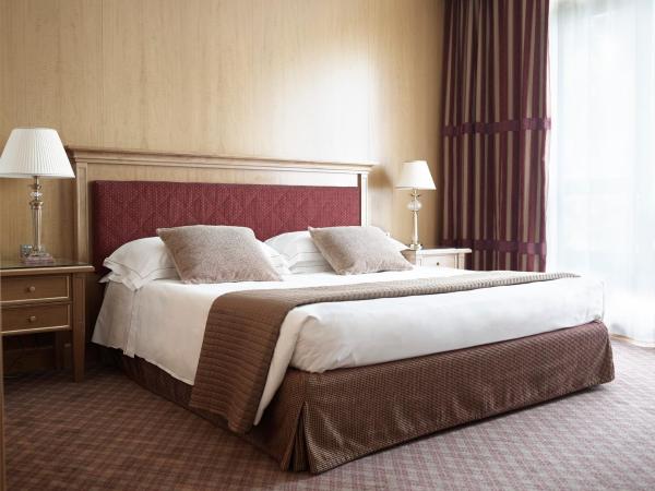 Grand Hotel De La Ville : photo 5 de la chambre suite