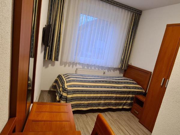 M-A-S-Hotel : photo 4 de la chambre chambre simple