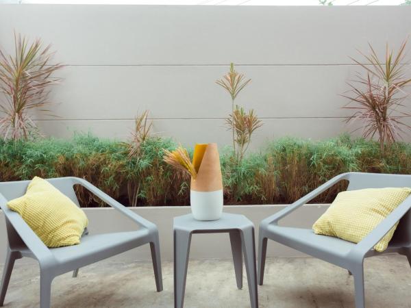 Studio 365 Serviced Apartments : photo 9 de la chambre appartement - vue sur jardin