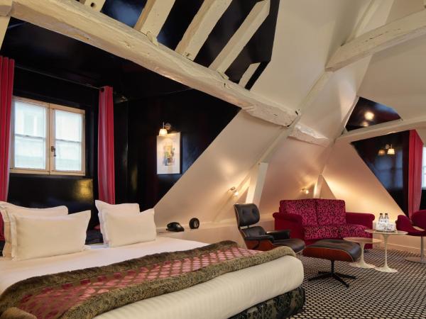 Hôtel du Petit Moulin, Haute Couture hotel by Lacroix : photo 1 de la chambre suite junior