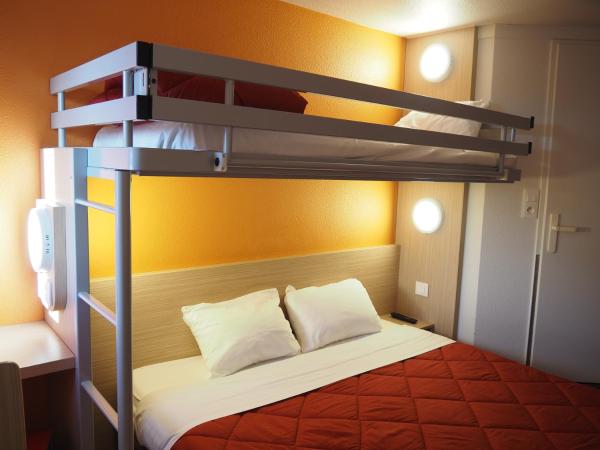Premiere Classe Saumur : photo 3 de la chambre chambre triple (1 lit double et 1 lit simple)