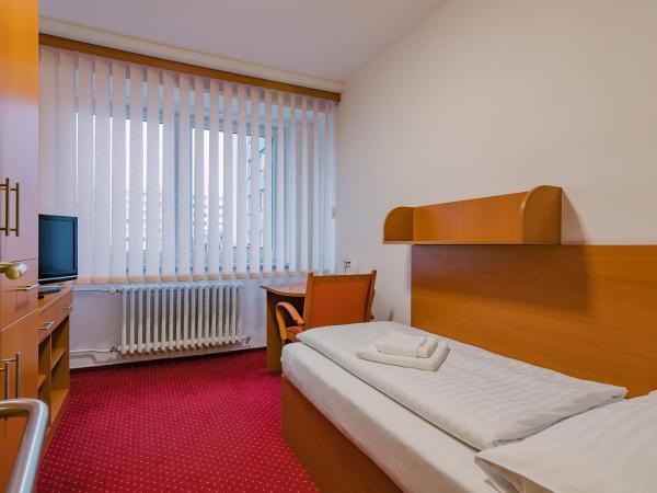 Hotel Garni VŠB : photo 2 de la chambre chambre simple