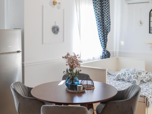 The Residence : photo 7 de la chambre appartement 1 chambre avec terrasse - vue sur lac