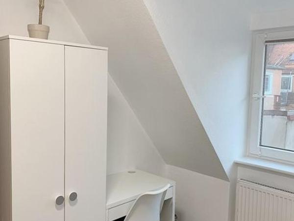 Hostel Nuremberg : photo 9 de la chambre chambre simple avec toilettes et douche communes