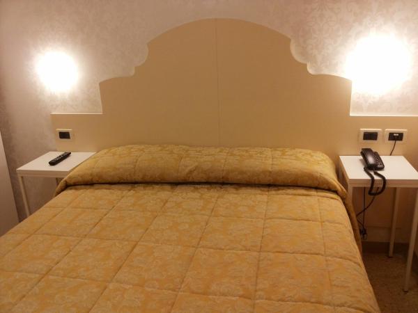 Hotel Adriatico : photo 6 de la chambre chambre double Économique