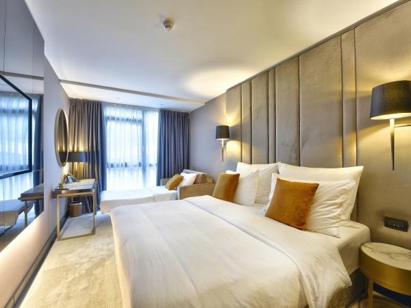 Grand Hotel Adriatic : photo 4 de la chambre chambre triple classique