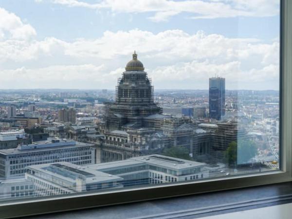 The Hotel Brussels : photo 10 de la chambre suite panorama avec accès au salon