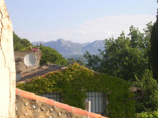 Chambres d'htes Les Terrasses du Soleil : photo 6 de la chambre chambre double ou lits jumeaux suprieure - vue sur mer