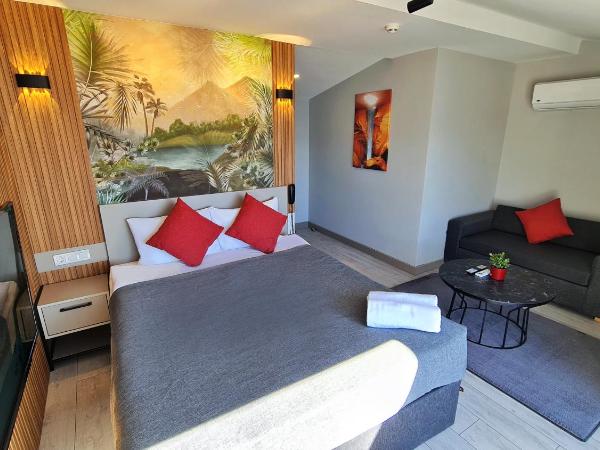 Letstay Panorama Suites : photo 4 de la chambre chambre double avec terrasse