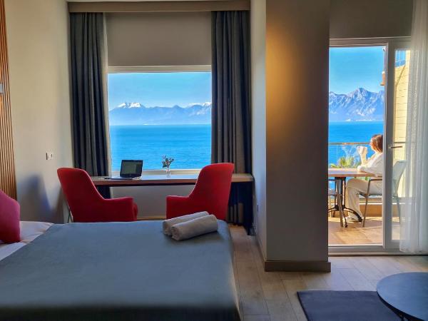 Letstay Panorama Suites : photo 3 de la chambre studio - vue sur mer