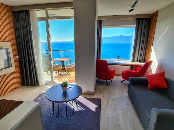 Letstay Panorama Suites : photo 3 de la chambre suite - vue sur mer
