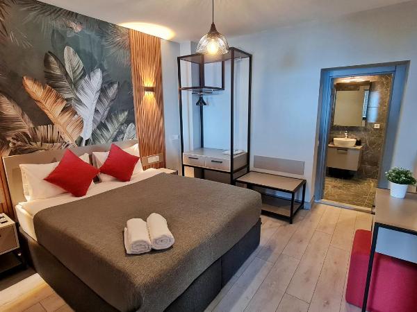 Letstay Panorama Suites : photo 6 de la chambre suite supérieure avec vue partielle sur la mer