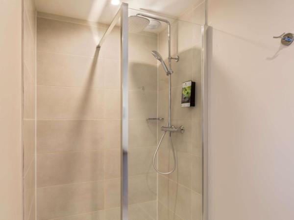 Sure Hotel by Best Western Reims Nord : photo 2 de la chambre chambre triple classique avec 3 lits simples