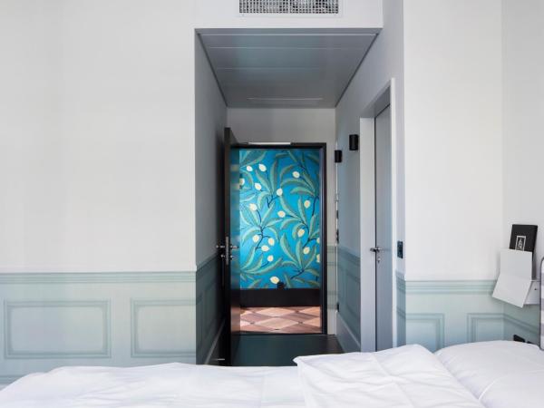 Boutique & Art Hotel Helvetia : photo 5 de la chambre petite chambre double