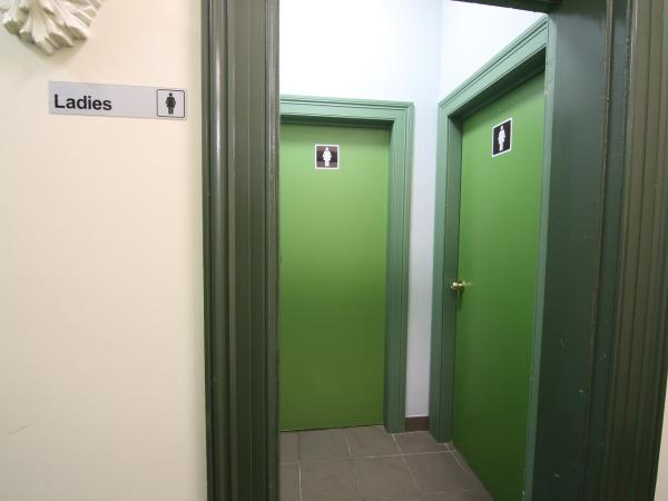 Sydney Central Inn : photo 8 de la chambre chambre double ou lits jumeaux avec salle de bains commune