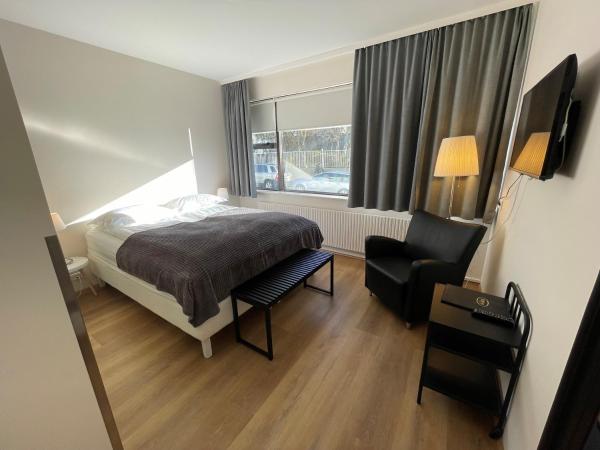 Guesthouse Sunna : photo 4 de la chambre chambre lits jumeaux avec salle de bains privative