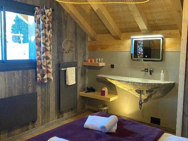 Les Mazots des Fées : photo 2 de la chambre chambre quadruple deluxe