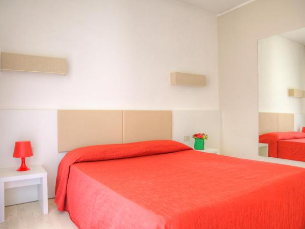 Ute Hotel : photo 7 de la chambre chambre quadruple supérieure