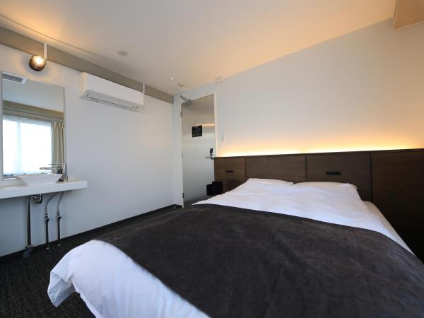 UNPLAN Shinjuku : photo 5 de la chambre chambre double standard avec salle de bains commune