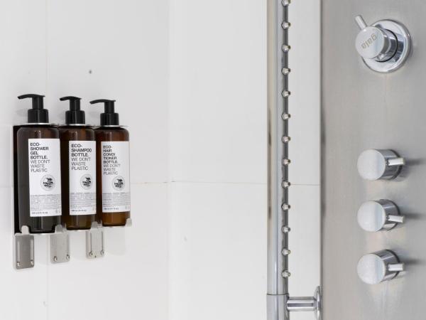 Petit Palace Plaza España : photo 8 de la chambre chambre triple (3 adultes)