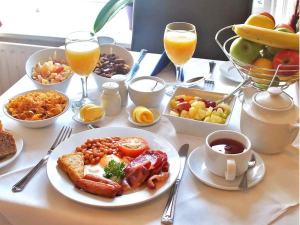 Morehampton Townhouse : photo 1 de la chambre chambre lits jumeaux