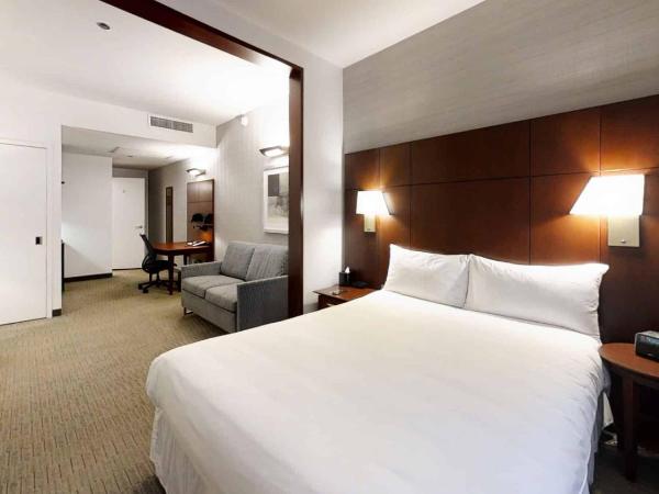 River Hotel : photo 1 de la chambre chambre supérieure lit queen-size