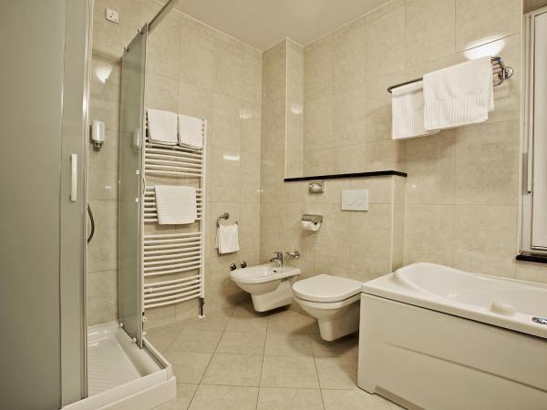 Spa & Wellness Hotel Pinia : photo 4 de la chambre chambre double deluxe - vue sur mer