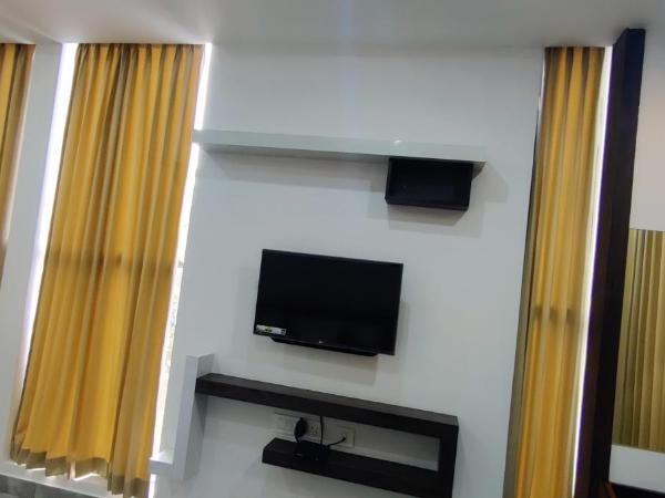 HOTEL ABOOZ : photo 10 de la chambre chambre lit king-size deluxe