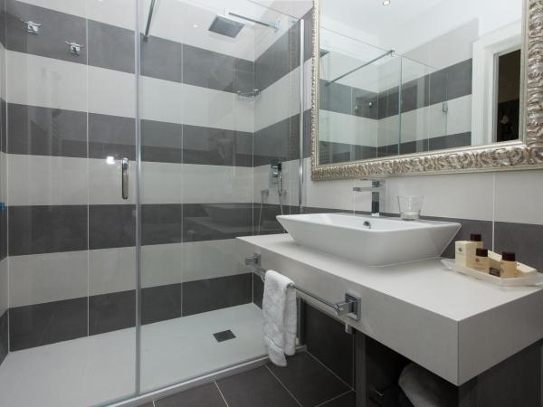 Hotel Sheila : photo 6 de la chambre suite junior