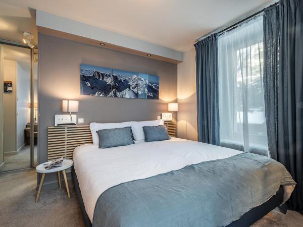 Eden Hotel, Apartments and Chalet Chamonix Les Praz : photo 1 de la chambre chambre double ou lits jumeaux - vue sur mont-blanc
