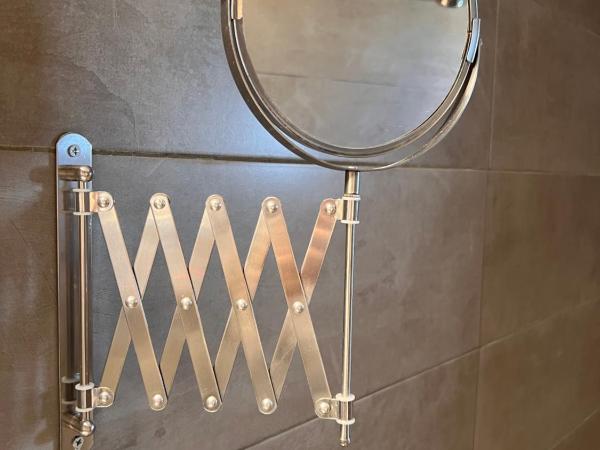 Luxor Premium Suites : photo 4 de la chambre chambre triple avec terrasse