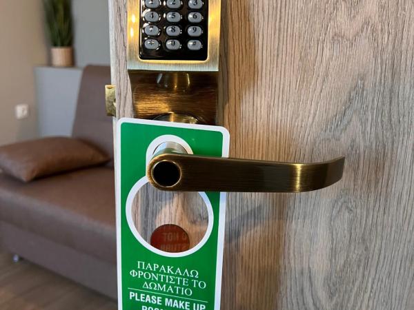 Luxor Premium Suites : photo 2 de la chambre chambre triple avec terrasse