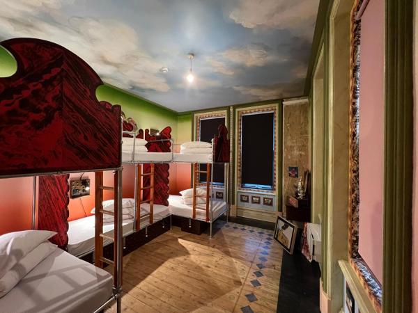 Art Hostel : photo 2 de la chambre lit dans dortoir mixte de 6 lits